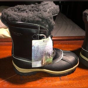 BearPaw waterproof wool insulated boots Brand new with tags